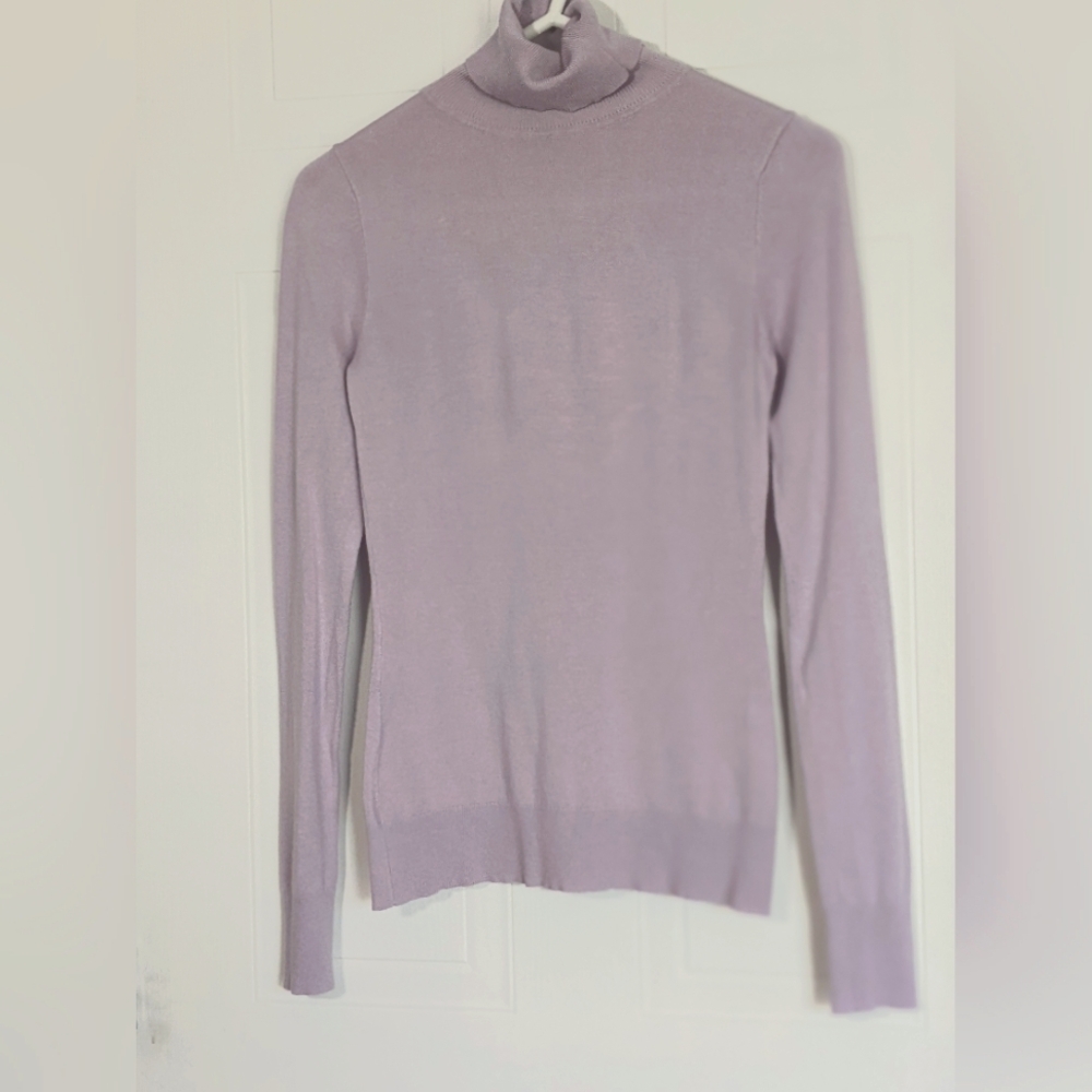 ✨ HOST PICK ✨ Long Lilac Turtleneck - Simons